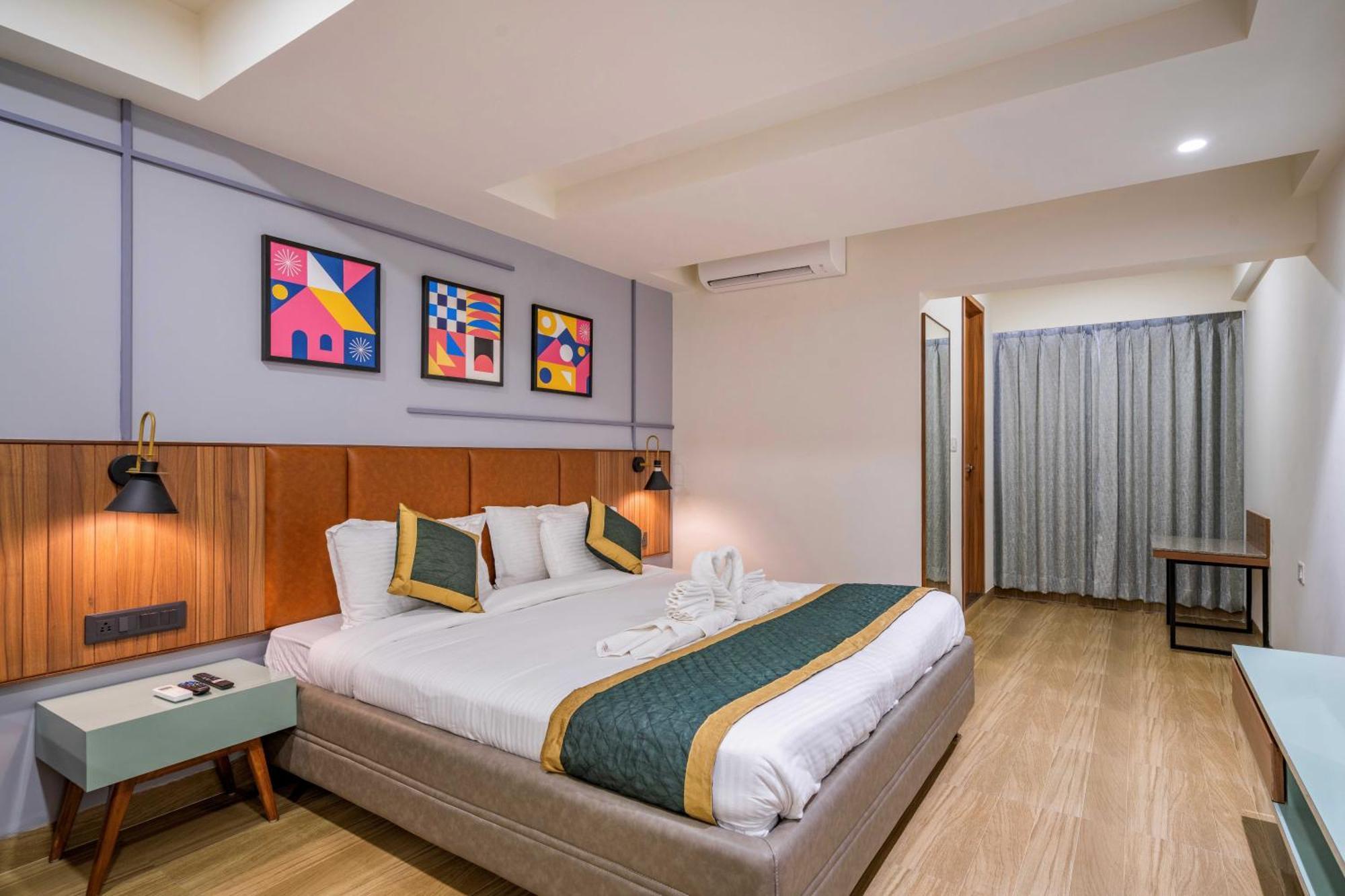 The Lemon Grass Hotel Gandhinagar Ngoại thất bức ảnh
