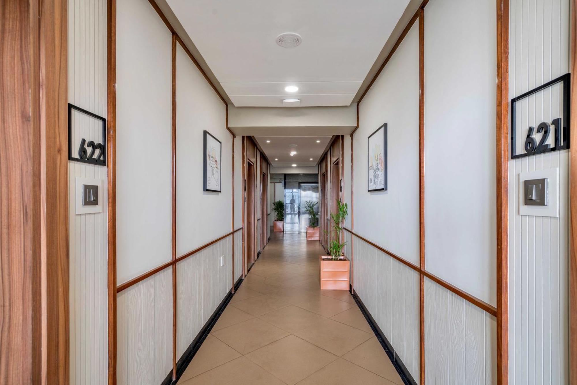 The Lemon Grass Hotel Gandhinagar Ngoại thất bức ảnh