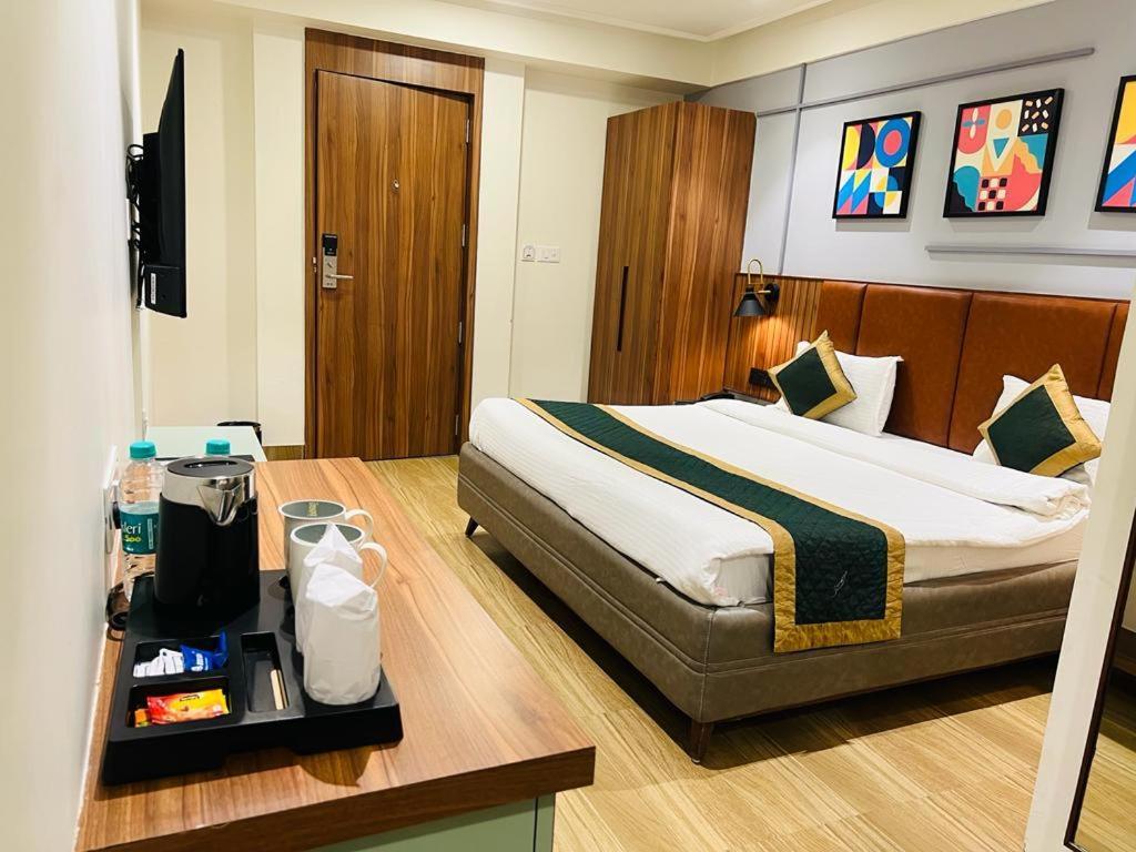 The Lemon Grass Hotel Gandhinagar Ngoại thất bức ảnh